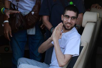 Evyatar David llega al centro médico para ser examinado