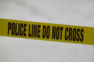 Exagente de Pensilvania acusado de violación infantil muere en tiroteo con la policía