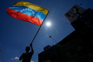 Excarcelan en Venezuela al menos a 87 detenidos en protestas poselectorales de 2024, según oenegés