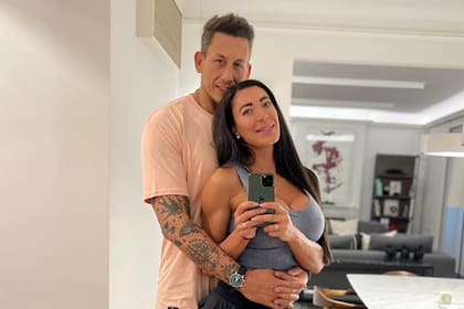 Exclusión del hogar y restricción perimetral: el exrugbier Patricio Albacete fue denunciado por su expareja Pamela Pombo.