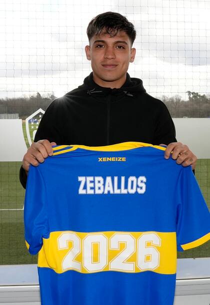 Exequiel Zeballos, uno de los juveniles con mayores proyecciones en Boca, renovó su vínculo hasta diciembre de 2026