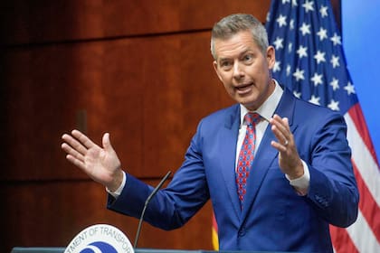 Exigen al Departamento de Transporte ampliar el pago del bono de US$10.000