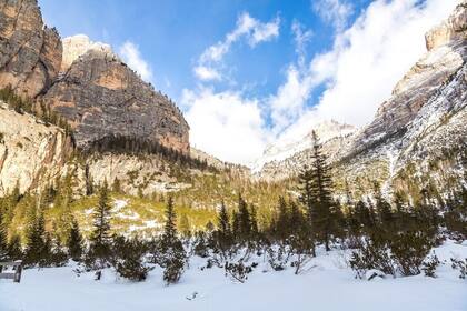 Existe una incomodidad inevitable al acercarse a las grandes incógnitas del Universo