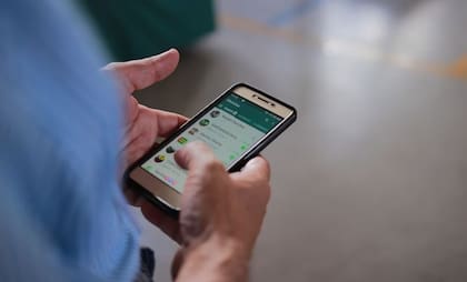 Existen funciones para evitar las estafas por WhatsApp