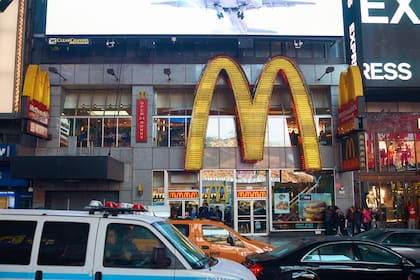 Existen más o menos 34.000 restaurantes de McDonald's en 118 países.