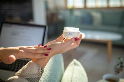 Existen productos de uso tópico que contienen cannabidiol