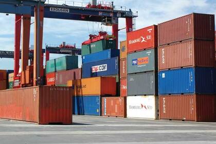 Exolgan, una de las empresas que opera en el puerto de Dock Sud