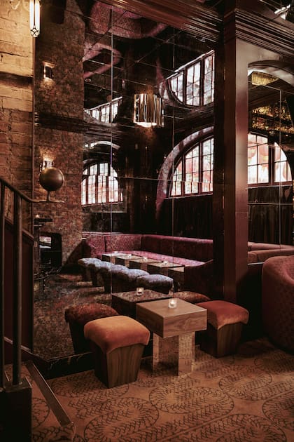 Experimental Cocktail Club de Londres: en seis semanas tuvo que reconstruir un edificio en Chinatown en muy mal estado