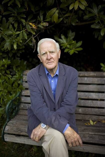 Experto en el arte del camuflaje, el autor se muestra ahora sin máscaras