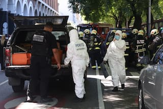A quién estaba dirigido el paquete bomba que provocó tres heridos