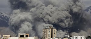 EE.UU. amenazó que Irán hoy “será golpeado con fuerza” y que extenderá sus ataques a más objetivos