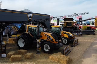 así es el tractor oficial de Expoagro