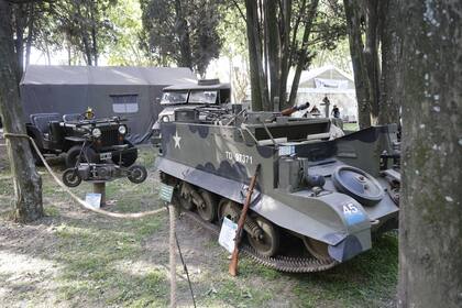 Exposición de autos antiguos Autoclasica en el Hipódromo de San Isidro.