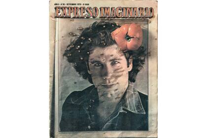 La tapa de la revista Expreso Imaginario con el tomatazo a John Travolta