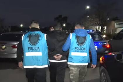 Extradición de dos integrantes de la banda de "los paseadores de perros"