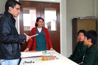 Ezequiel Escobar durante las pruebas y testeos de la aplicación uSound