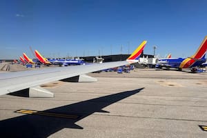 Alerta de la FAA: la lista de los 40 aeropuertos en EE.UU. que reducen vuelos