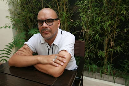 Fabián Casas, pluma colaboradora del grupo de rock Pez