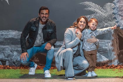 Fabián Cubero,
Mica Viciconte y Luca.