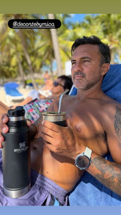 Fabián Cubero tomando mate en República Dominicana
(Foto: @fabiancuberooficial)