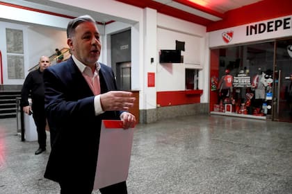 Fabián Doman dio un portazo y la crisis institucional se potenció en Independiente