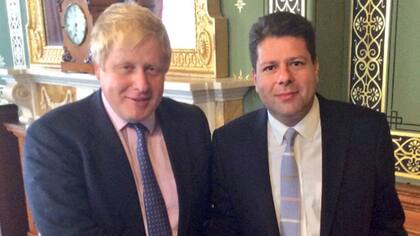 Fabian Picardo junto al actual canciller británico, Boris Johnson, uno de los principales impulsores del Brexit