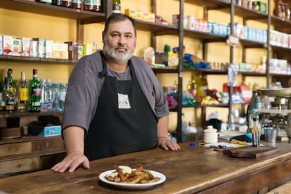 Fabián Vendemila, cocinero y
dueño de El Viejo Almacén.