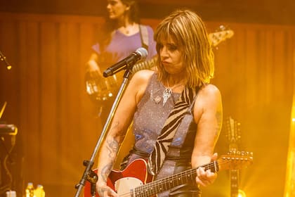 "Yo era muy compinche de Charly, tuvimos un romance también, pero nos admirábamos mutuamente", señaló Fabiana Cantilo