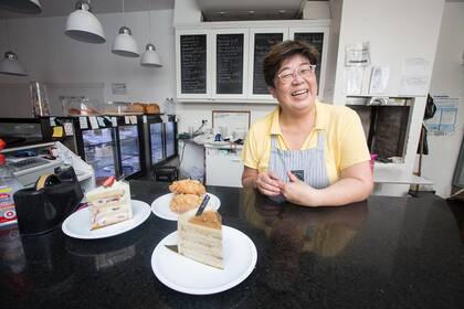 Fabiana Chang es una de las pioneras del pasaje. Vende pastelería europea y de fusión coreana
