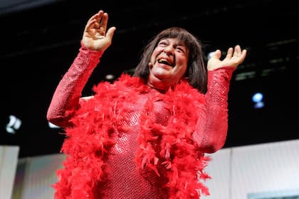 Fabio Alberti como la siempre sonriente Coti Nosiglia, en Boluda total