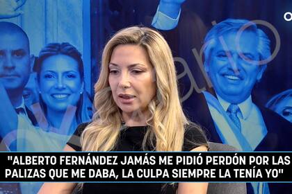 Fabiola Yañez durante una entrevista a un medio español