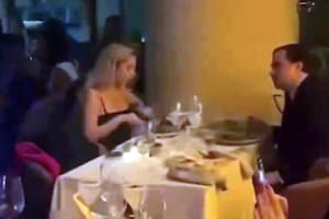 Fabiola Yáñez en el restaurant de Madrid donde esperó la llegada de 2025