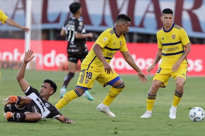 Fabra, titular ante Platense en el debut de Boca en la Copa de la Liga. 27/01/24