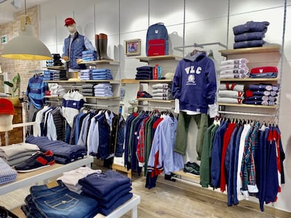 Fabrican en Asia unas 280.000 prendas anuales.