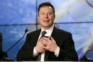 Fabricante de cohetes SpaceX se inscribe para salida a bolsa histórica: bloomberg News