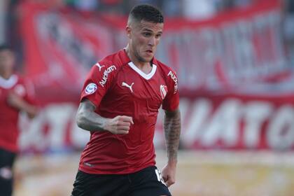 Fabricio Bustos era la prioridad para reforzar el lateral derecho. Quedó lejos.