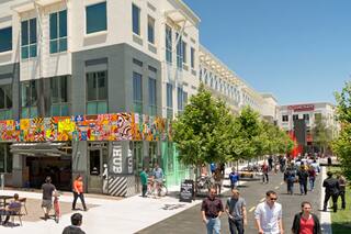 Un día en las oficinas de Facebook: la matrix por dentro