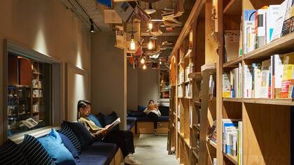 Facebook / Book and Bed Tokyo