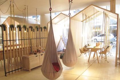 Facebook Fii Fun House