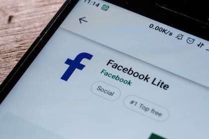 Facebook fue una de las pioneras en apostar por el desarrollo de apps livianas, como Facebook Lite y Messenger Lite