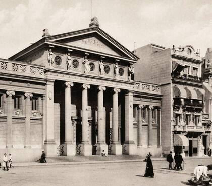 Fachada de la escuela Roca en calle Libertad, a principios del siglo pasado.