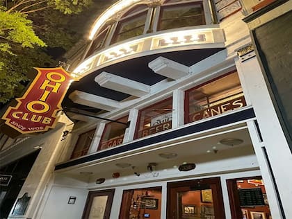 Fachada del exterior del Ohio Club en Arkansas (theohioclub.com)