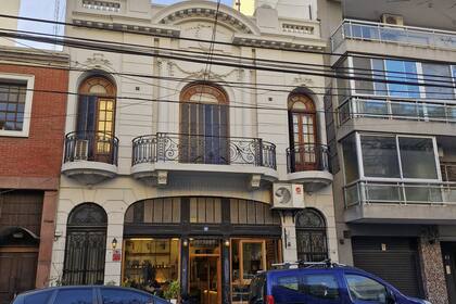 Fachada del PH en primer piso.