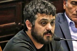 Escala la polémica por el nombramiento del Toty Flores: la respuesta de La Matanza y la furia de La Cámpora