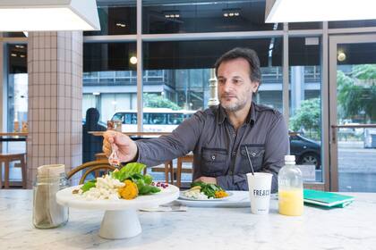 Facundo Bertranou, un green vivant que cambió su estilo de vida por una más saludable