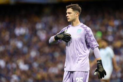 Facundo Cambeses mejoró su situación contractual en Racing y sueña con un lugar en la lista de la selección para el Mundial 2026