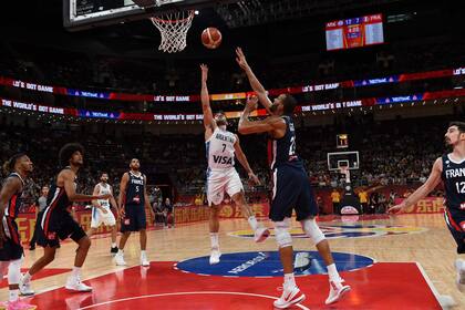 Facundo Campazzo en accion.
