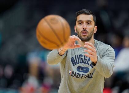 Facundo Campazzo estará disponible para el juego de este lunes de Denver Nuggets ante Golden State Warriors 