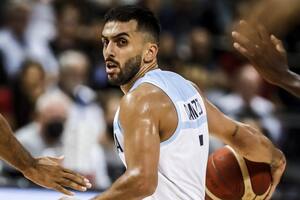 Facundo Campazzo tiene varias opciones de Europa, pero mantiene firme su deseo de seguir en la NBA, aunque las opciones se van agotando