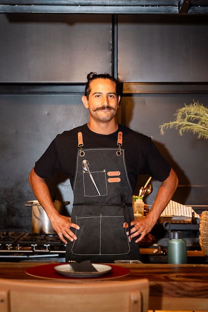 Facundo Connio, al frente de la cocina de Soto Bosque
